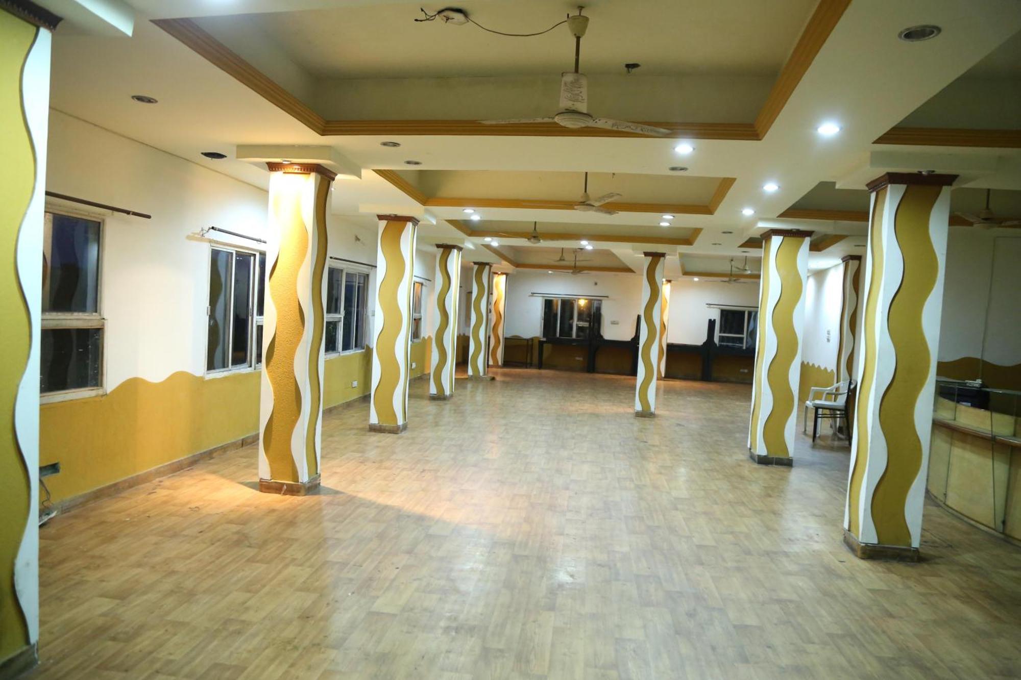 Hotel Krishna Palace Udajpur Zewnętrze zdjęcie