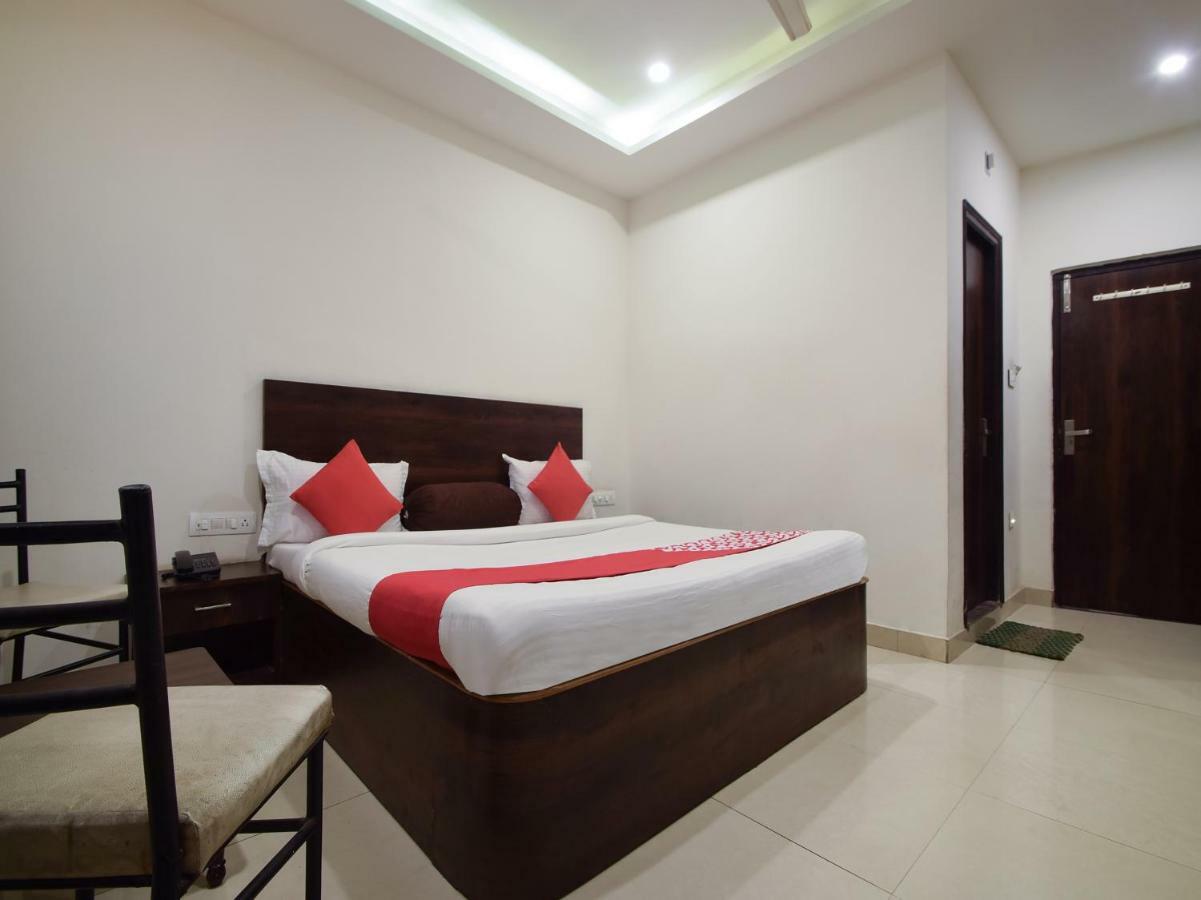 Hotel Krishna Palace Udajpur Zewnętrze zdjęcie
