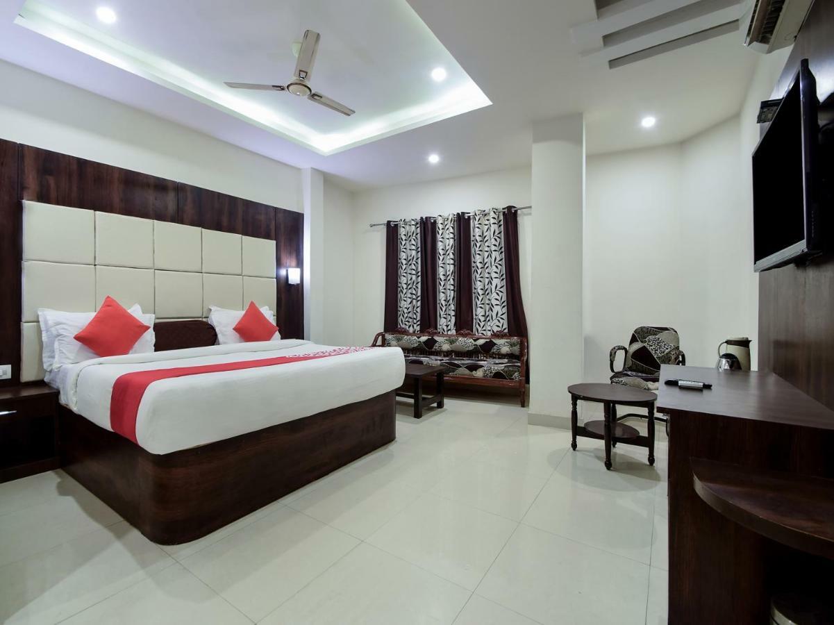 Hotel Krishna Palace Udajpur Zewnętrze zdjęcie
