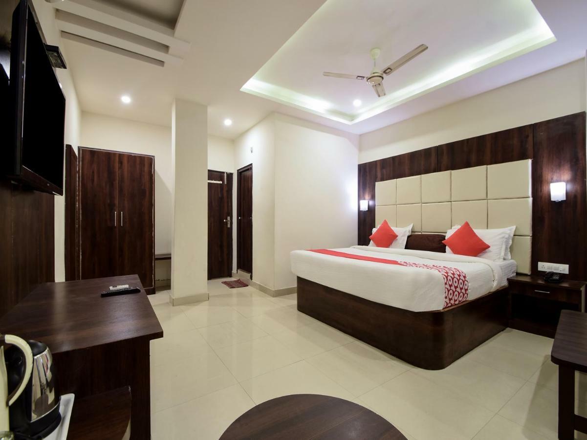 Hotel Krishna Palace Udajpur Zewnętrze zdjęcie
