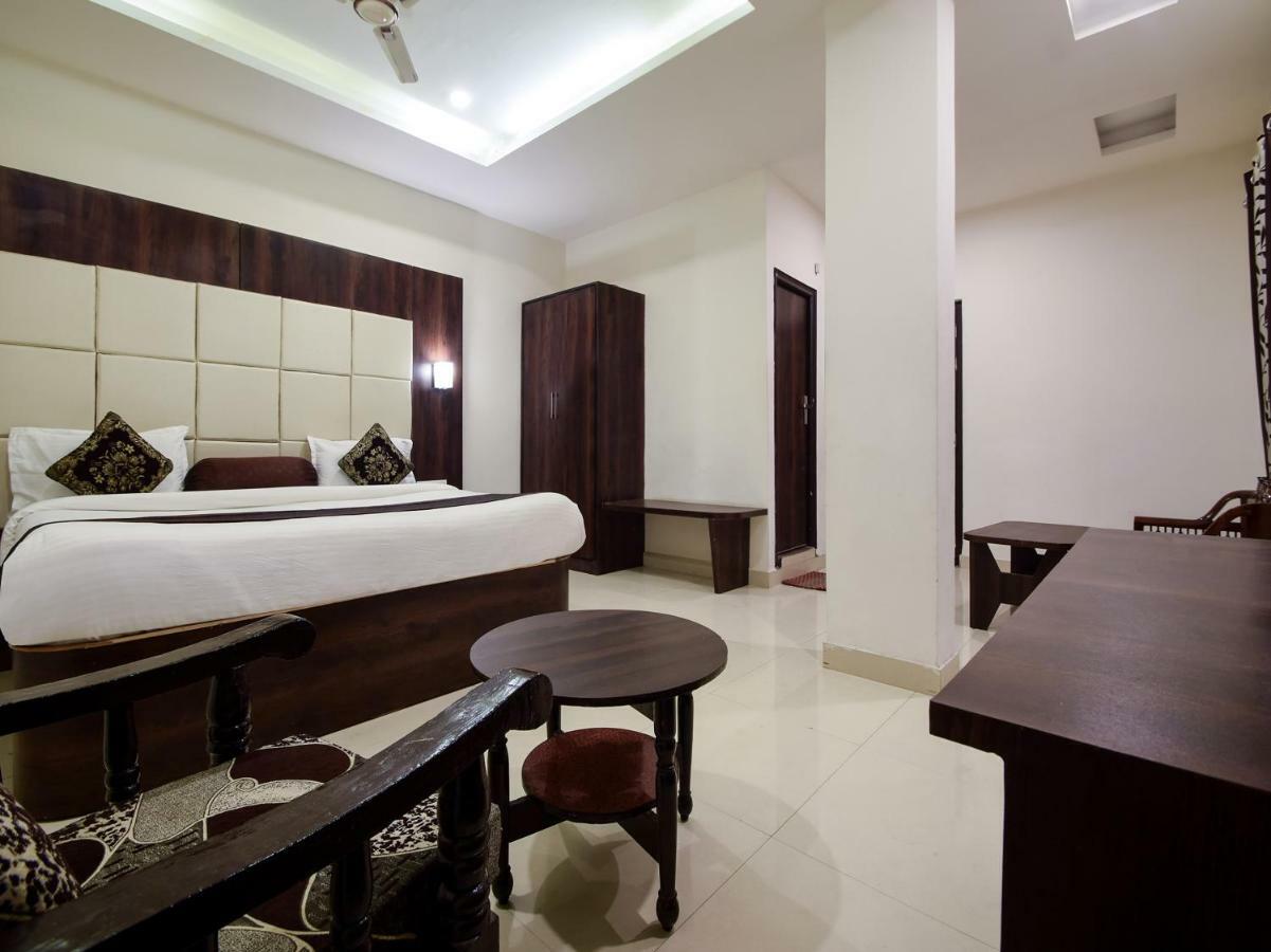 Hotel Krishna Palace Udajpur Zewnętrze zdjęcie