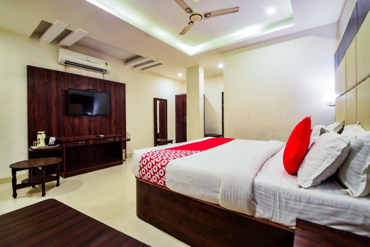 Hotel Krishna Palace Udajpur Zewnętrze zdjęcie