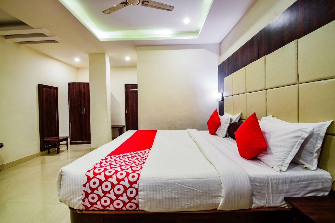 Hotel Krishna Palace Udajpur Zewnętrze zdjęcie