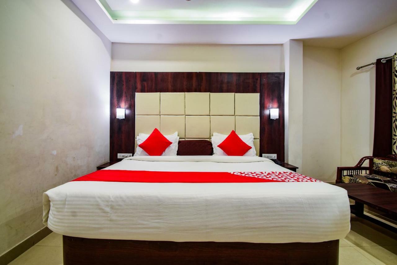 Hotel Krishna Palace Udajpur Zewnętrze zdjęcie