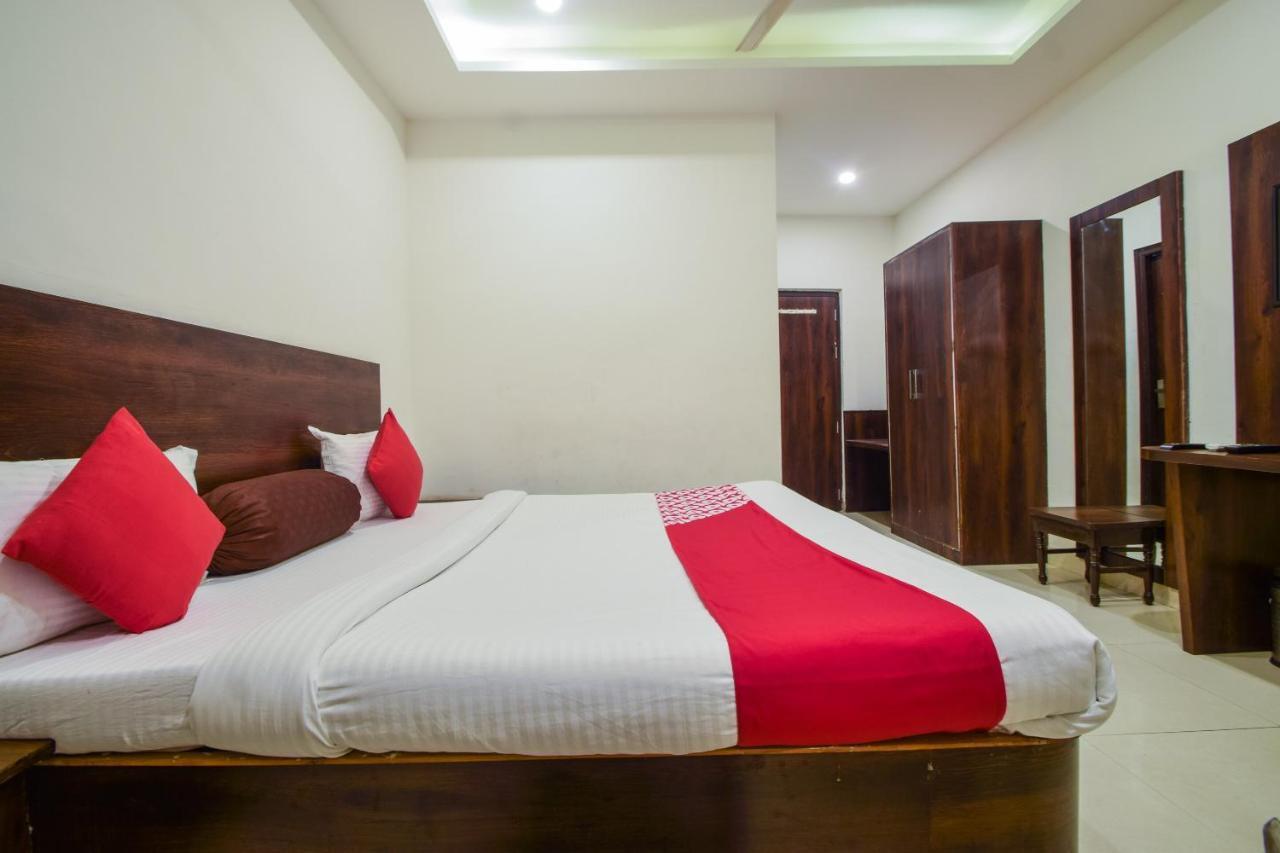 Hotel Krishna Palace Udajpur Zewnętrze zdjęcie