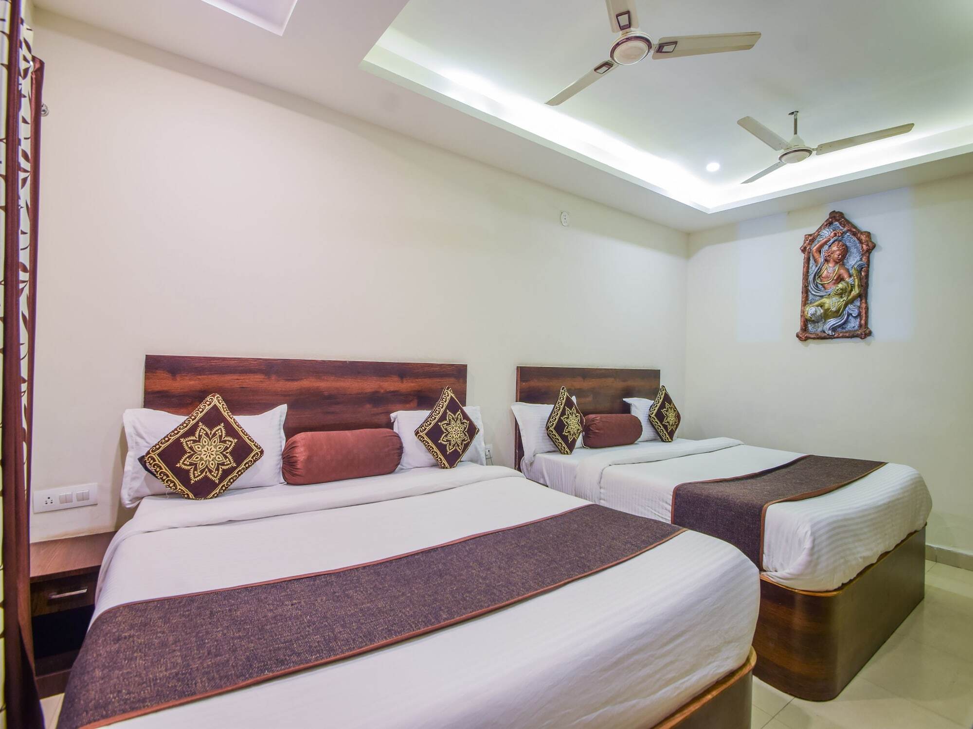 Hotel Krishna Palace Udajpur Zewnętrze zdjęcie
